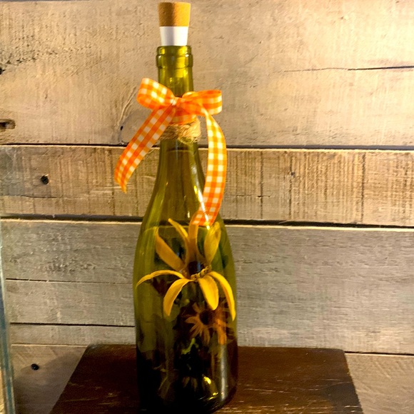 Hand Crafted Other - Hand Crafted- Black Eyed Susan wine bottle lantern